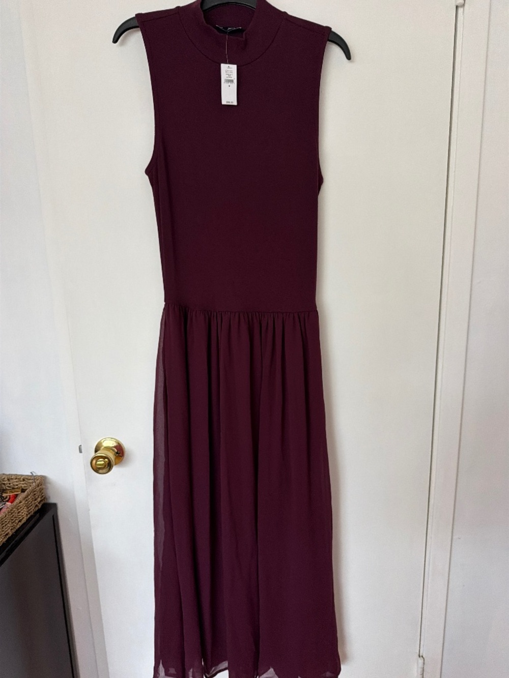 GAP Burgundy Sleeveless Mock Neck Maxi Dress – Size M – NWT